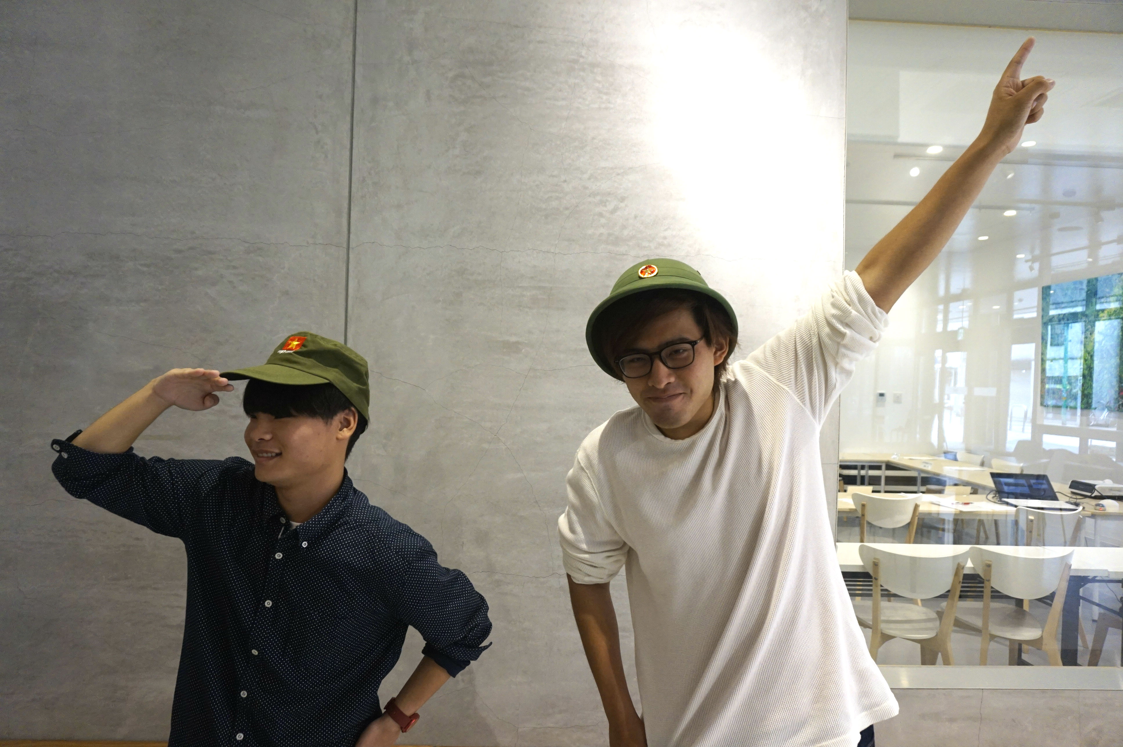まこぴー&ぴろむのソラモ探検隊 無料で貸出中☆☆「ソラモの銀テーブルセット」